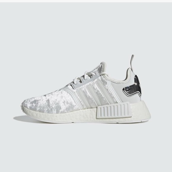 NWT adidas NMD_R1 Shoes - Picture 6 of 6